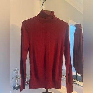 J Crew Cranberry Red Turtleneck Sweater US-M